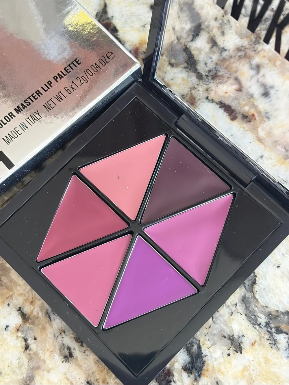 ⚡️❄️Il Makiage Violet Affair Color Master Lip Palette
